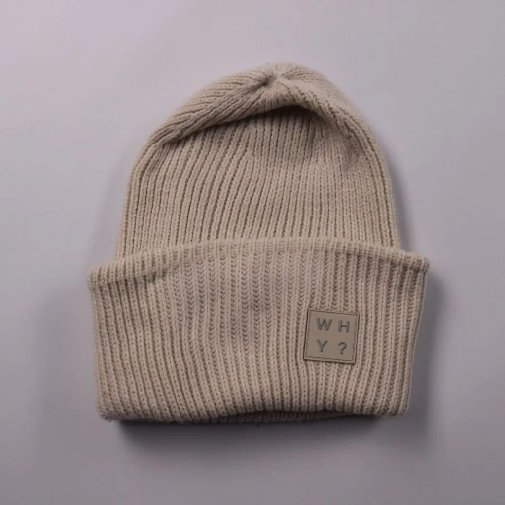 шапка Accessoires